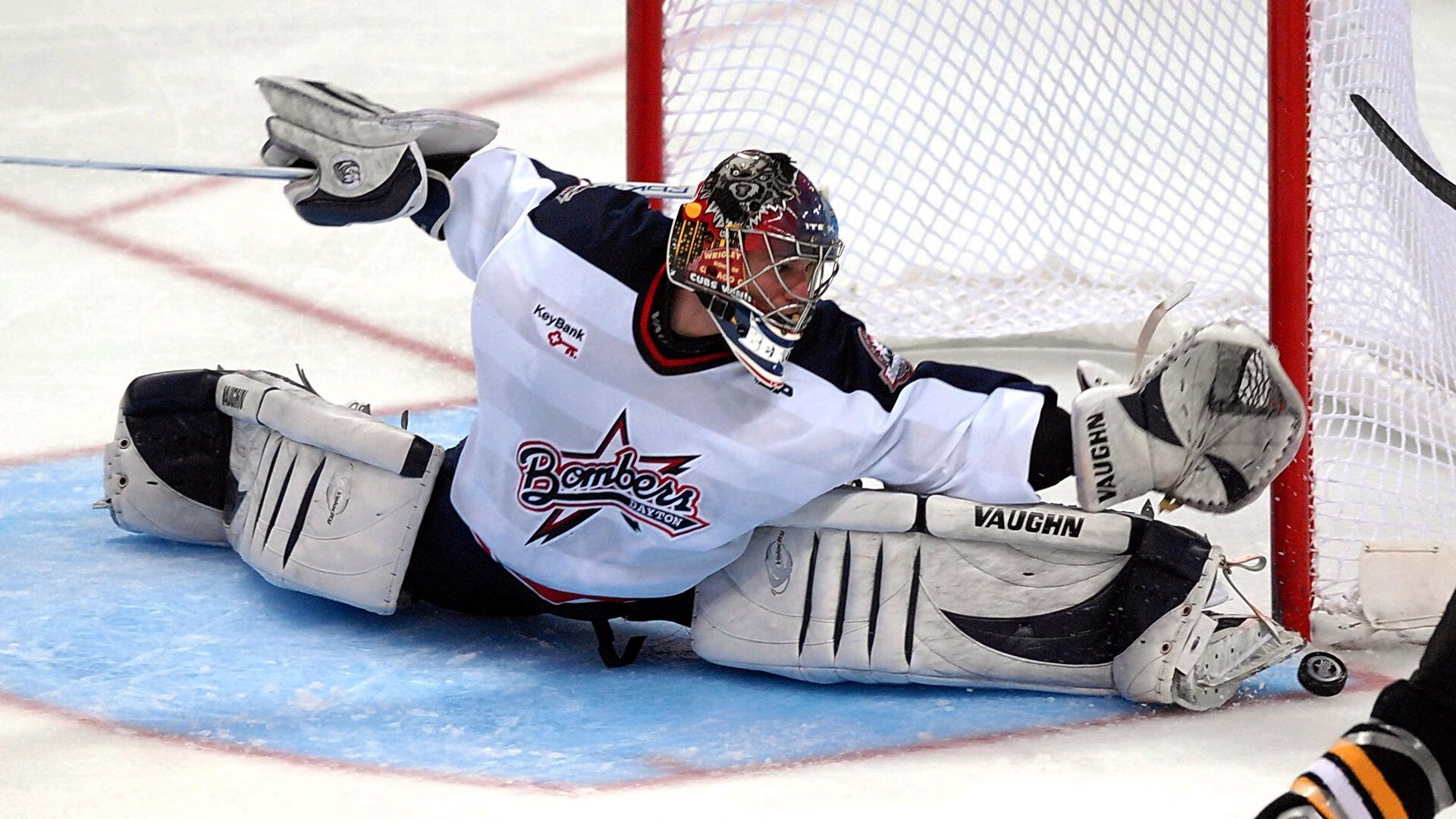 纳达尔鏖战五盘险胜德约科维奇,第15次挺进法网四强【米博体育官网】